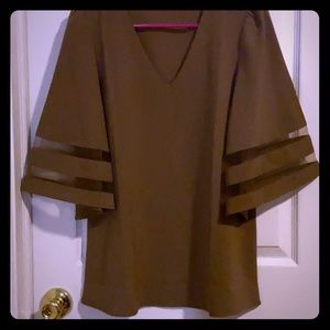 Flowy shirt with cute see through sleeves